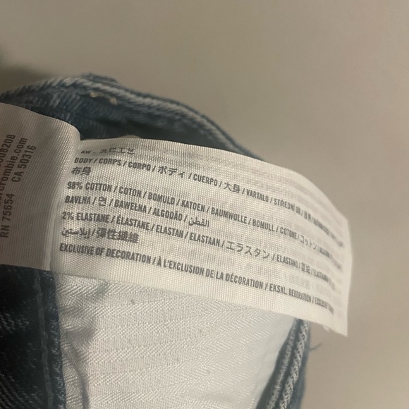 Hollister Ultra Vintage Straight‎ Jeans Dark Blue Distressed Jeans Size 5 - Picture 4 of 5